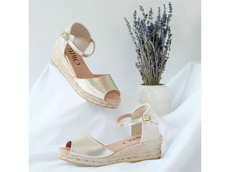 Smart casual wear for women and casual shoes in Singapore Sustainable Fashion And Ethical Fashion Brands In Singapore Eco Friendly - Smart casual wear for women and casual shoes in Singapore