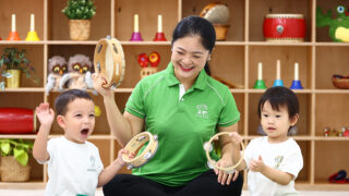bilingual playgroups for infants in Singapore