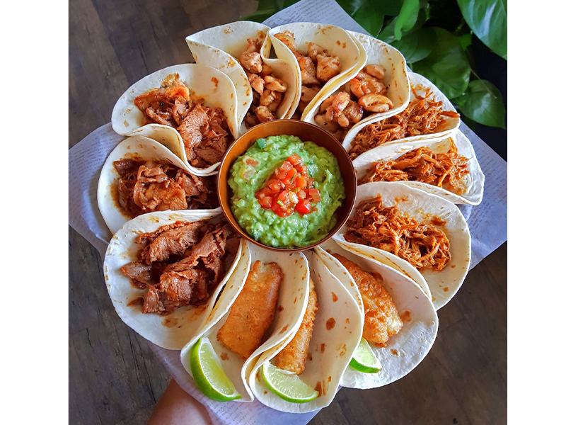 mexican restaurants - Platypus Cantina - Naked tacos