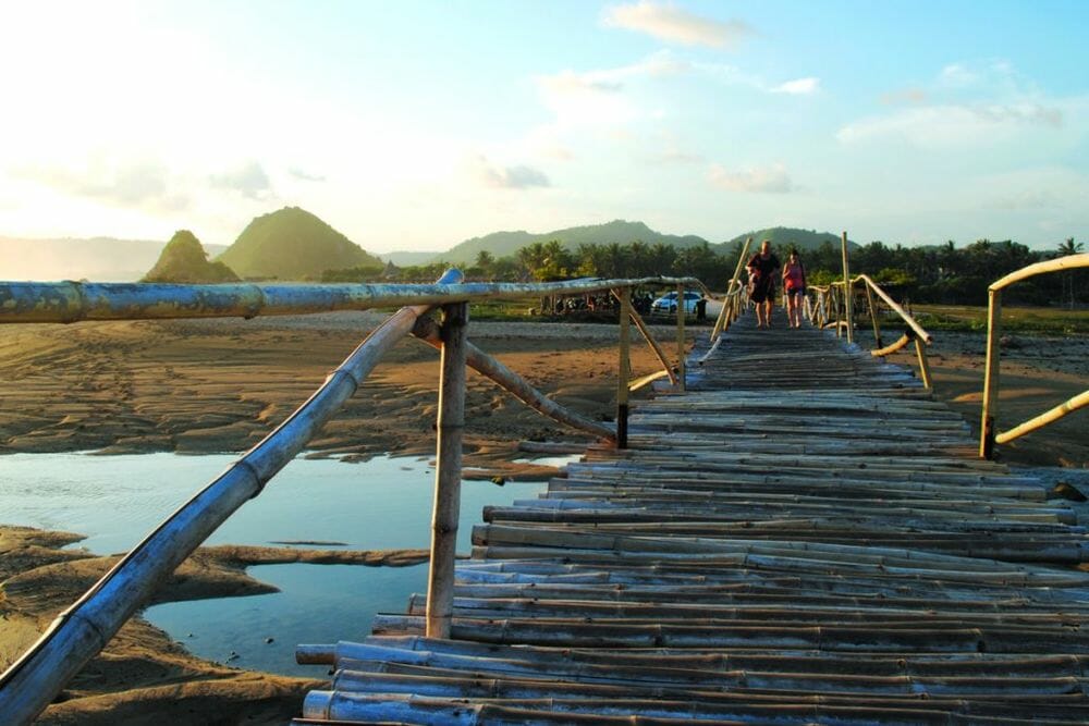 beach, food bridge, segar beach, lombok