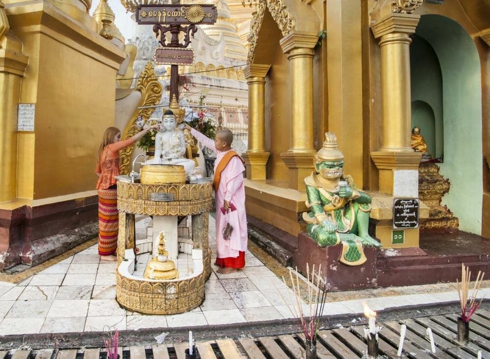 Buddha statue in Yangon