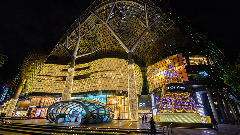 Christmas events ION Orchard lightup