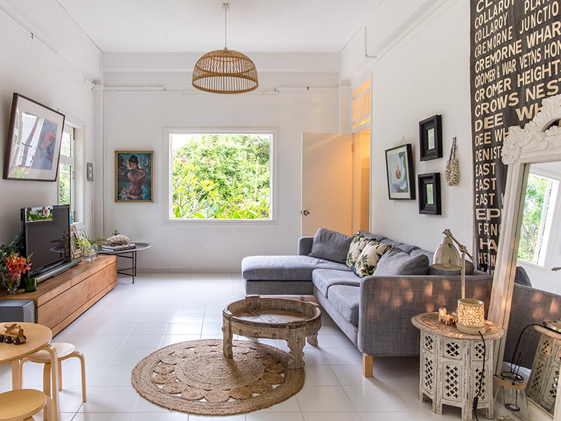 Black-and-white-house living room