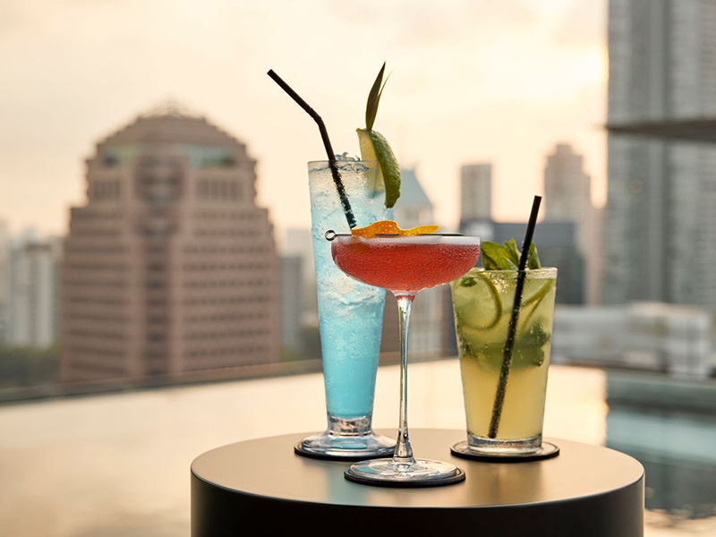 Sky Bar at COMO Metropolitan Singapore - rooftop bar 