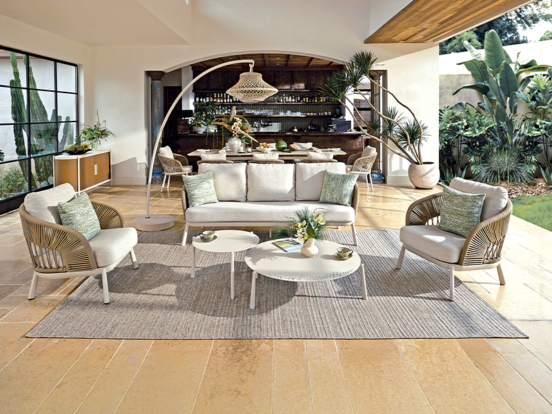 outdoor lounge set