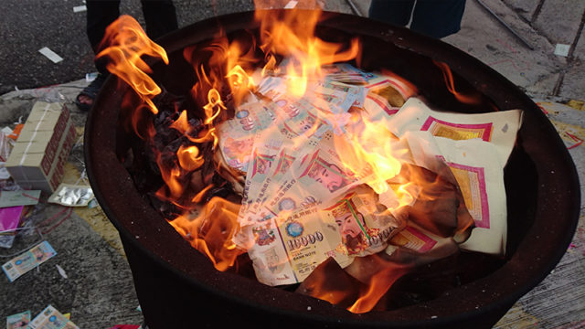 hungry ghost festival burning money