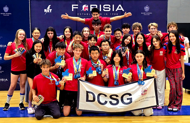Competitive swimming team - sports at school for Dulwich international students