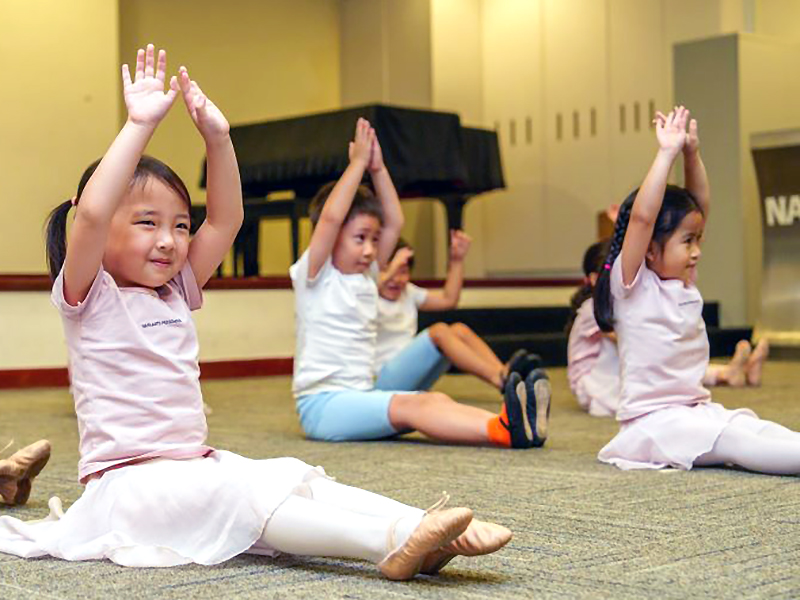 children in ballet class at NAFA Arts - best kindergarten