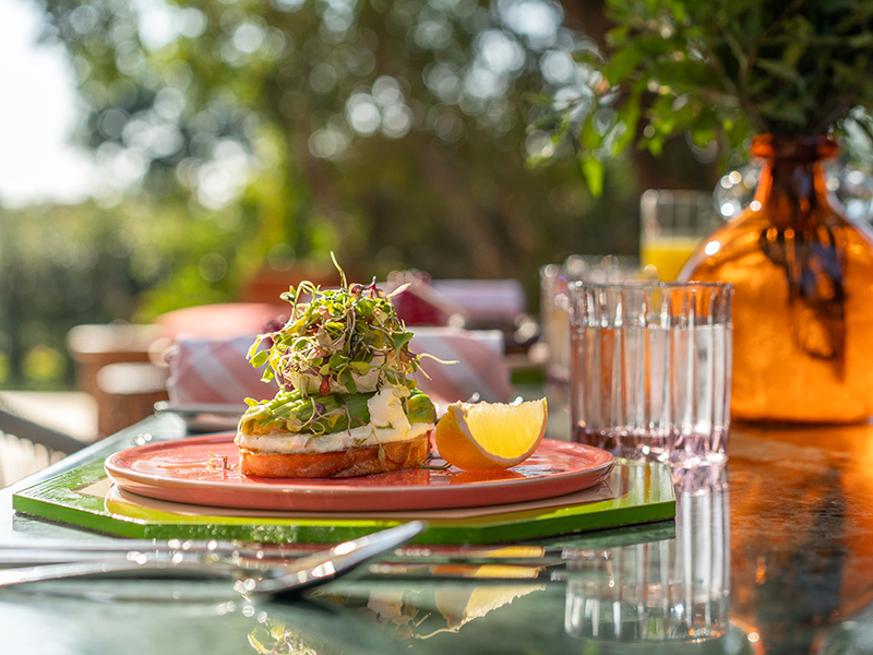 Safaris Africa, breakfast at Masiya's Camp