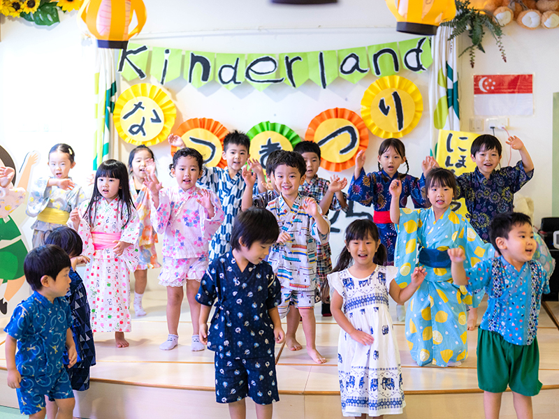 Kinderland preschool structured vs unstructured learning - festive celerations