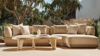 originals outdoor sofa feature