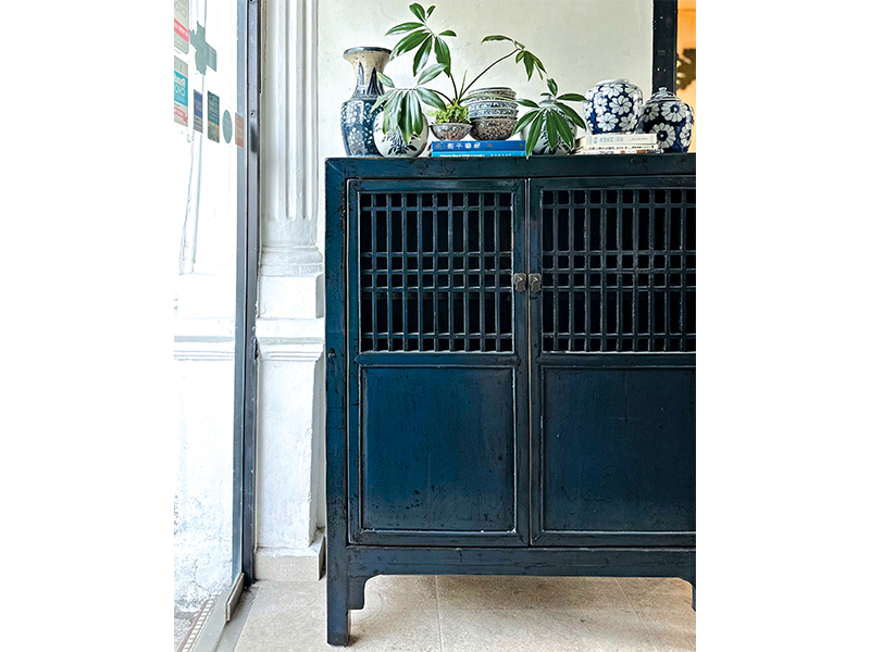 Kitchen cabinet from Shandong province, finished in glossy navy blue, with latticework on the upper section for ventilation, perfect for storing dinnerware, Just Anthony