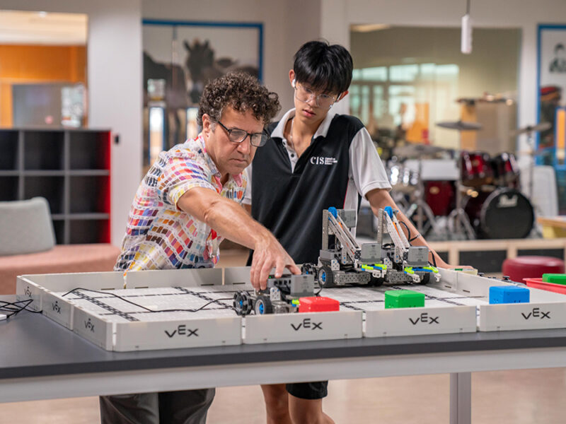 STEAM education with robotics - CIS