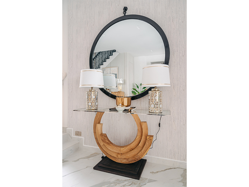 Circle table - singapore furniture shopping