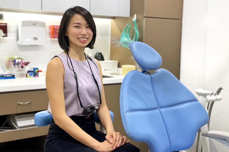 Invisalign and braces in Singapore - how to get straight teeth - teeth straightening treatment by dentists in Singapore, dental clinics Invisalign and braces in Singapore - how to get straight teeth - teeth straightening treatment by dentists in Singapore, dental clinics