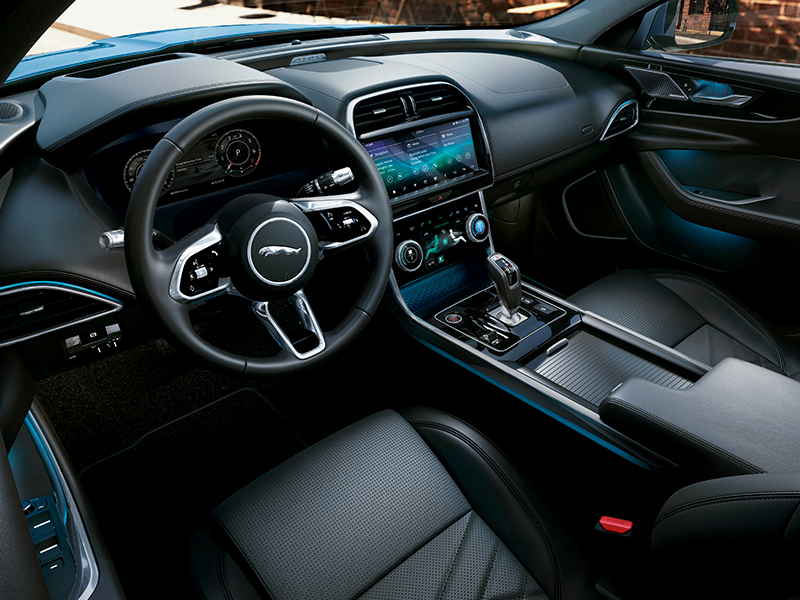 Jaguar XE 2020 interior