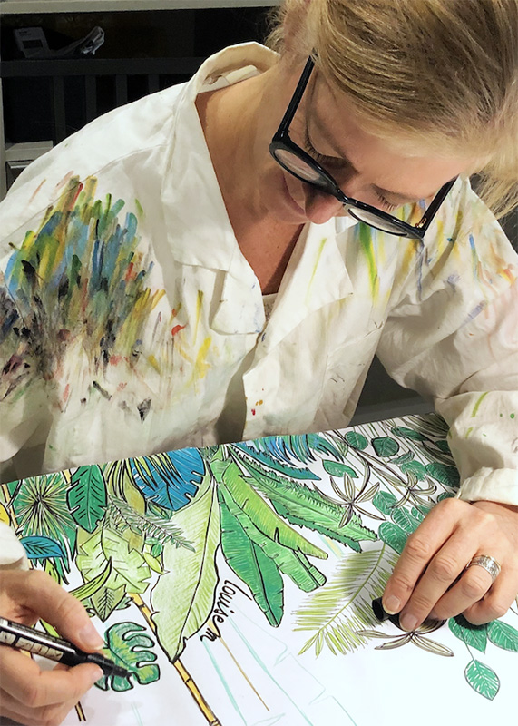 LouiseM working on a personalised art project