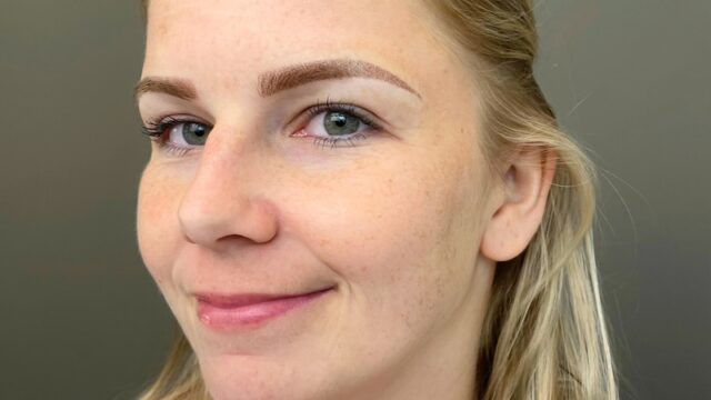 Eyelash extensions in Singapore, eyebrow embroidery, misty brows and powder brows, eyebrow lift in Singapore