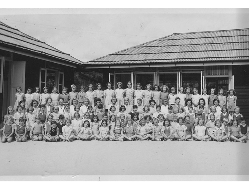Tanglin Trust School class world war two