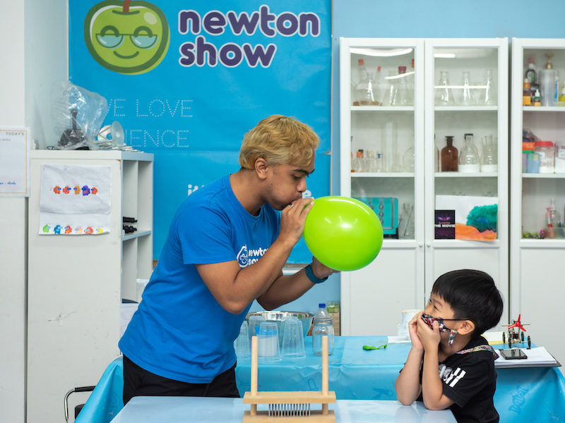 Newtonshow Science camp holiday 2022