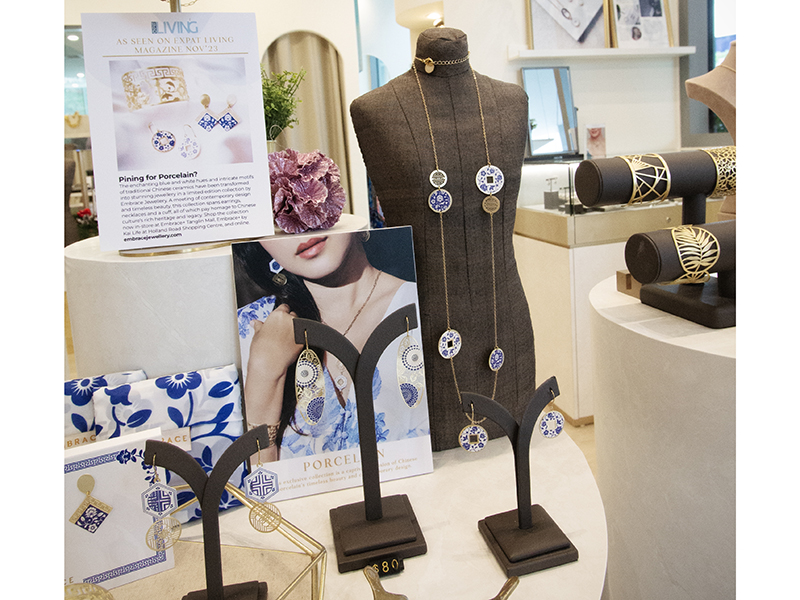 embrace jewellery holland village food