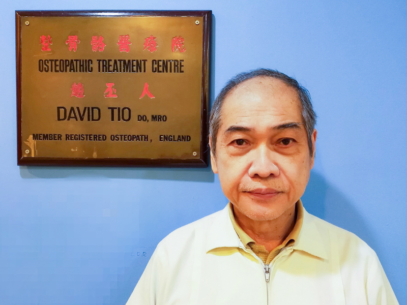 Osteopath David Tio Osteopathic clinic in Singapore 