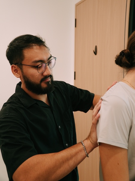 Calibrate Health - physiotherapist in Singapore, physios and physiotherapy clinics for back pain physiotherapist in Singapore - Calibrate Health - Physios for back pain and more