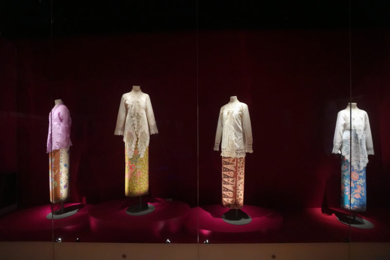 Fashion and Textiles Gallery - Fashionable in Asia. Image courtesy of Asian Civilisations Museum
