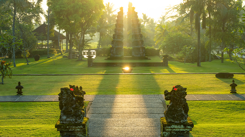 The artistic and spiritual Tanah Gajah Resort in Bali, five-star art hotel