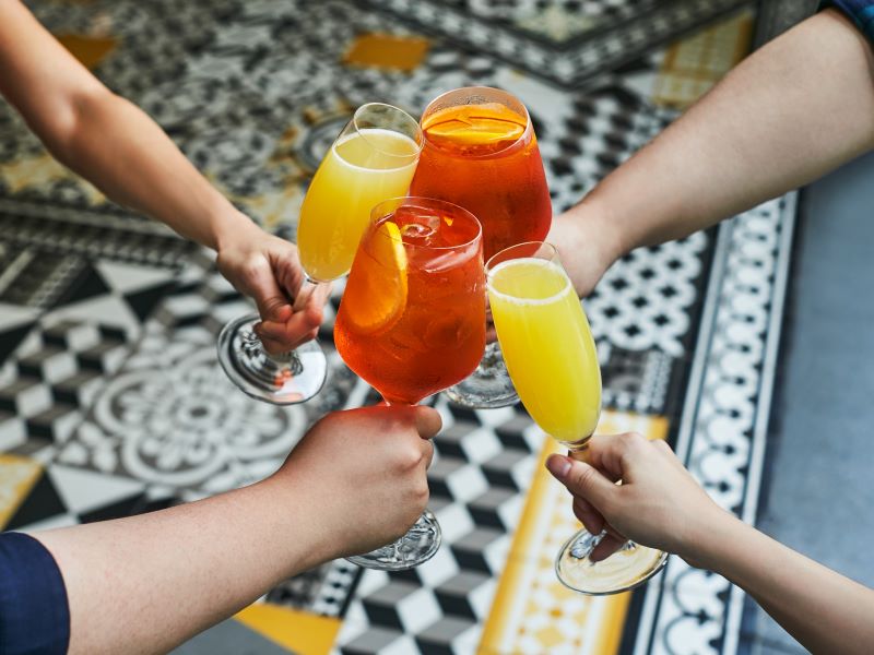 Weekend brunch with free flow cocktails