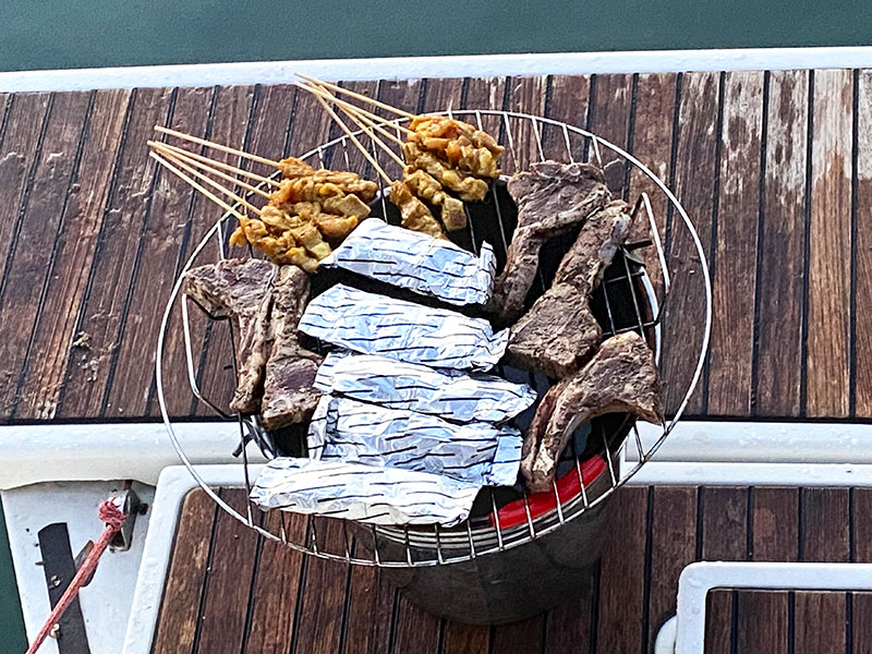 BBQ dinner on a sailboat sailcation experience