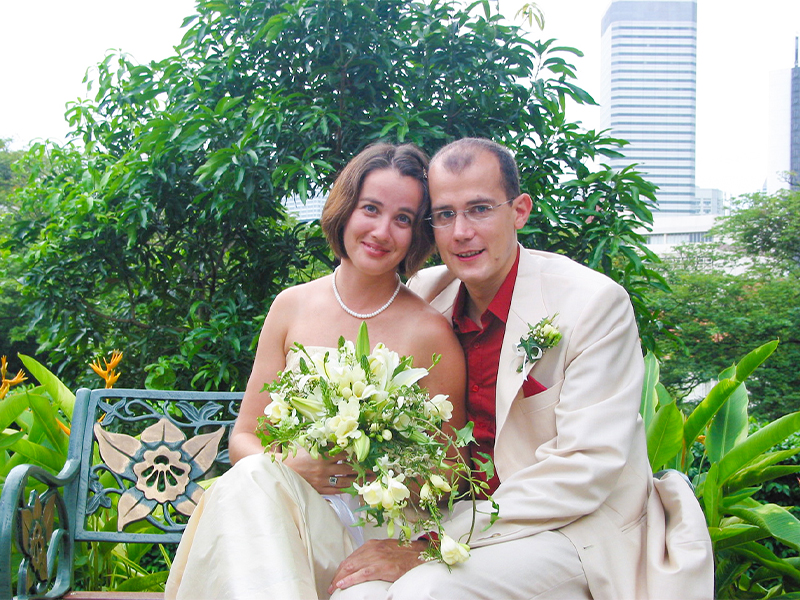 expats in singapore getting married singapore pr