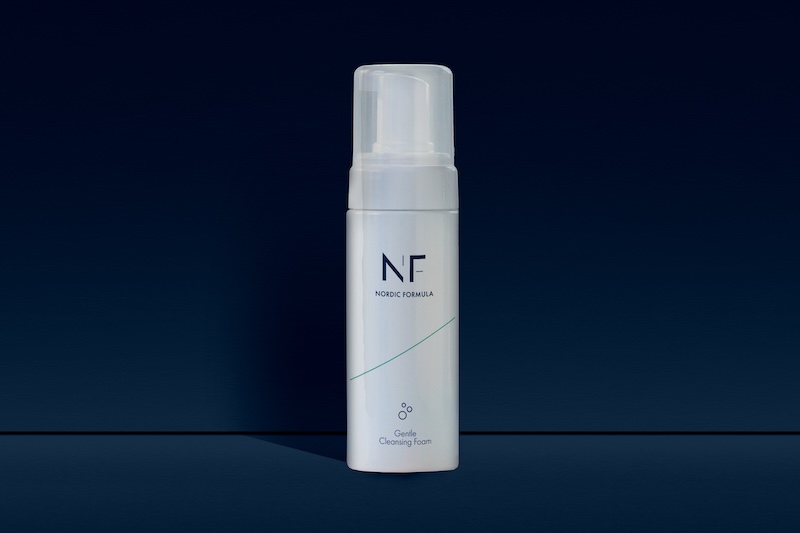 Men's skincare products like face creams and cleansers for men in Singapore Men's skincare products like face creams and cleansers for men in Singapore