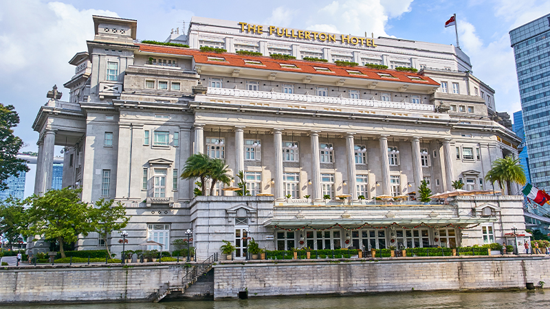 fullerton hotel singapore river walk