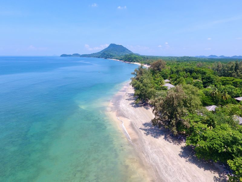 Krabi Thailand beachfront villas for beach holiday in Thailand