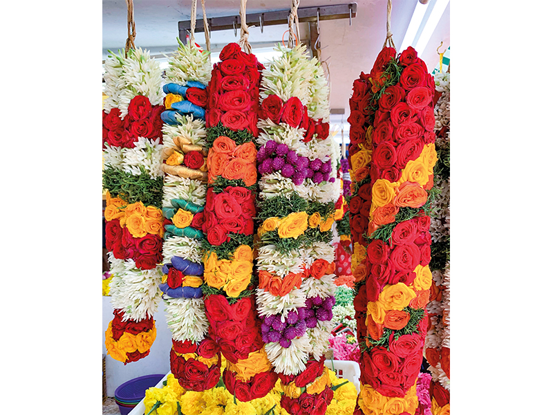 flower garlands for temples in little india