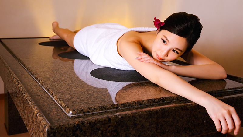Ikeda Spa onsen bath and full body massage