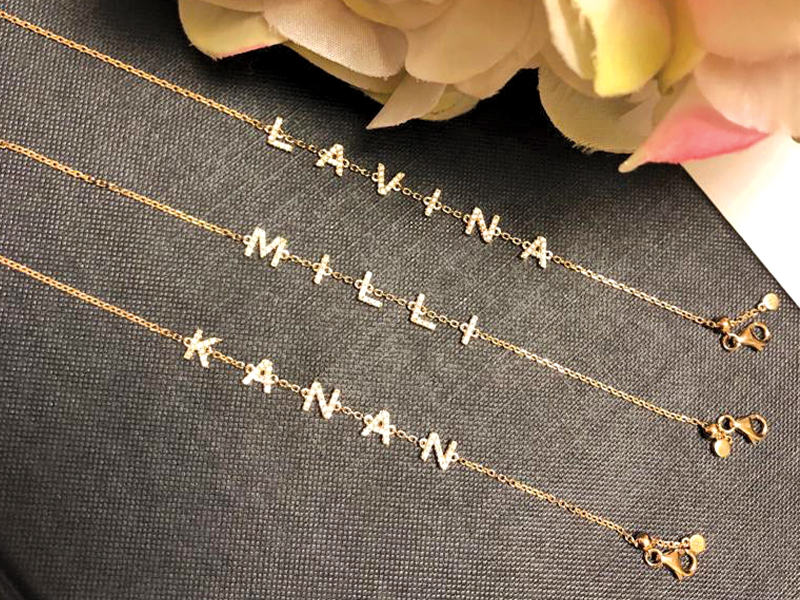 gold necklaces with name 