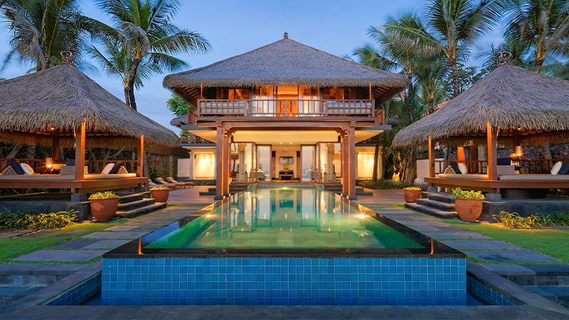 where to stay in Bali - the Legian Seminyak island resort