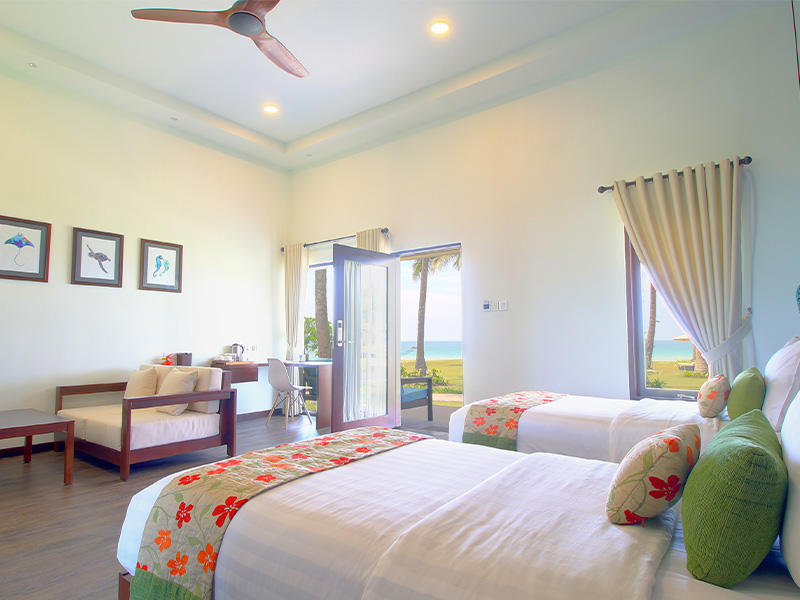 Mayang Sari Beach Resort sea view chalet