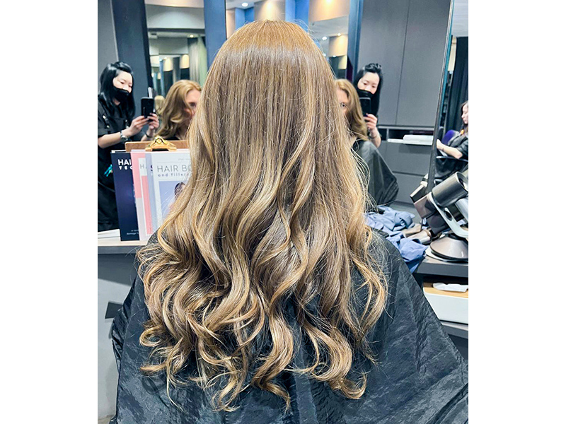 blonde highlights lowlights and balayage hair colouring