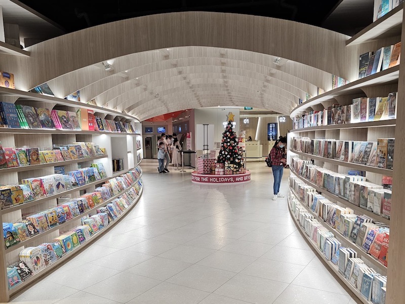 Where to buy books in Singapore OCBC Wisma Atria