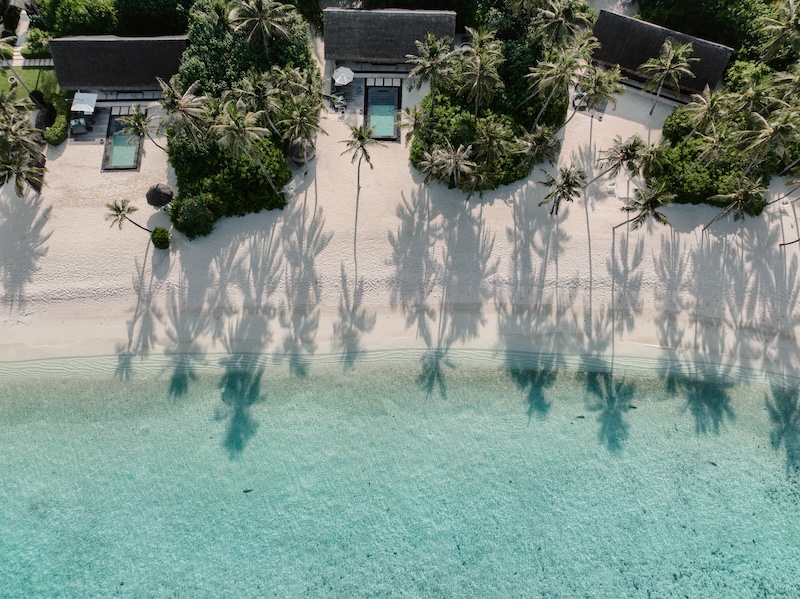 Singapore to the maldives luxury resort