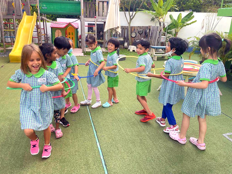 outdoor playground fun - Pariposa Preschool