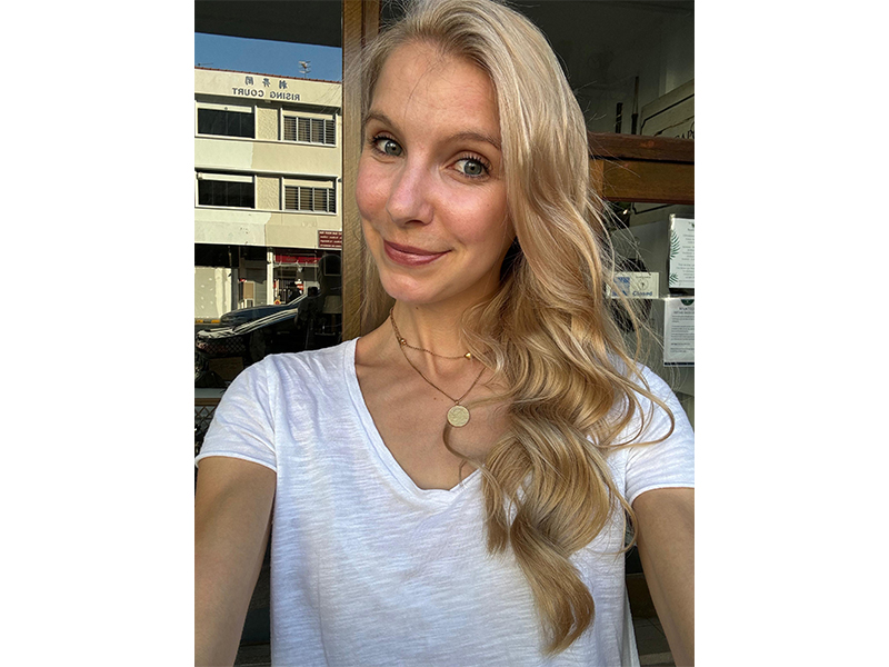 Expat Hair Studio blonde highlights, lowlights, balayage and hair colour treatments at these hairdressers in Singapore