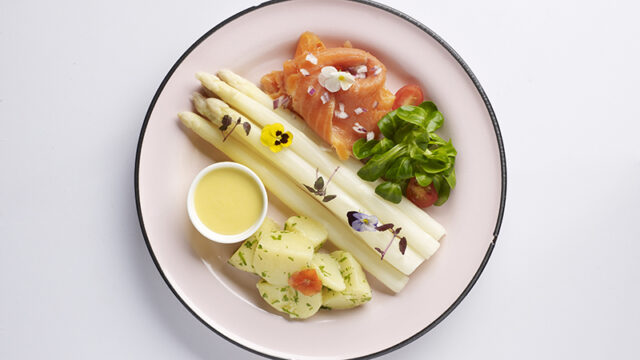 Spargel Wochen - German food - white asparagus festival - Brotzeit