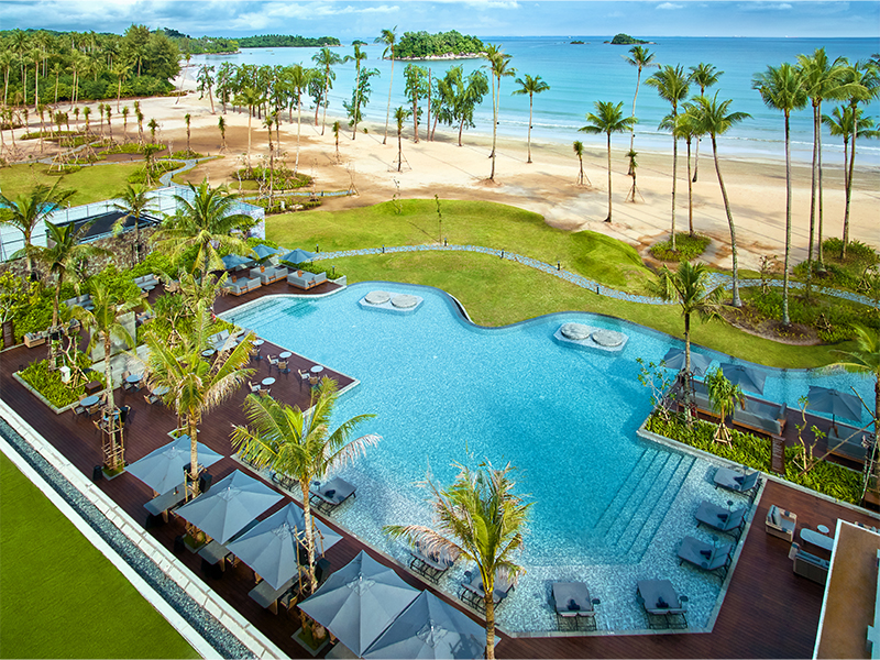 pool and sea view