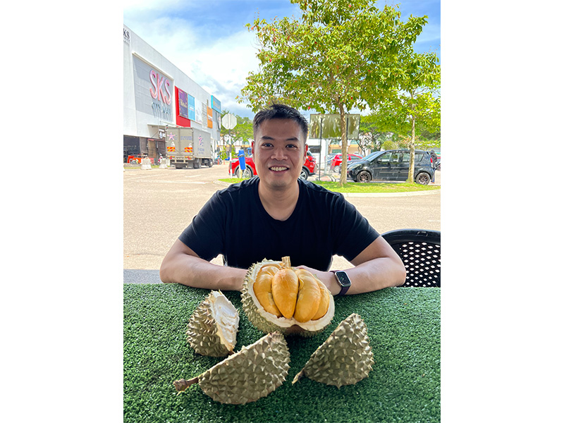 Eric Tang, works in finance and is an expat from Hong Kong. He shares his views on his Singapore neighbourhood, Marine Parade, with us.
