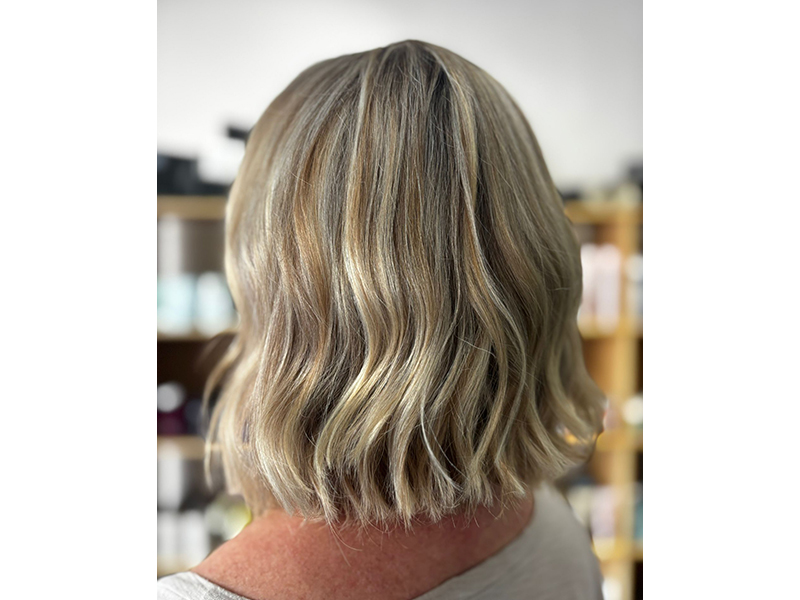 Best hair salon in Singapore - we review hair salons in Singapore and good hairdressers for a haircut, colour and treatments - Expat Hair Studio
