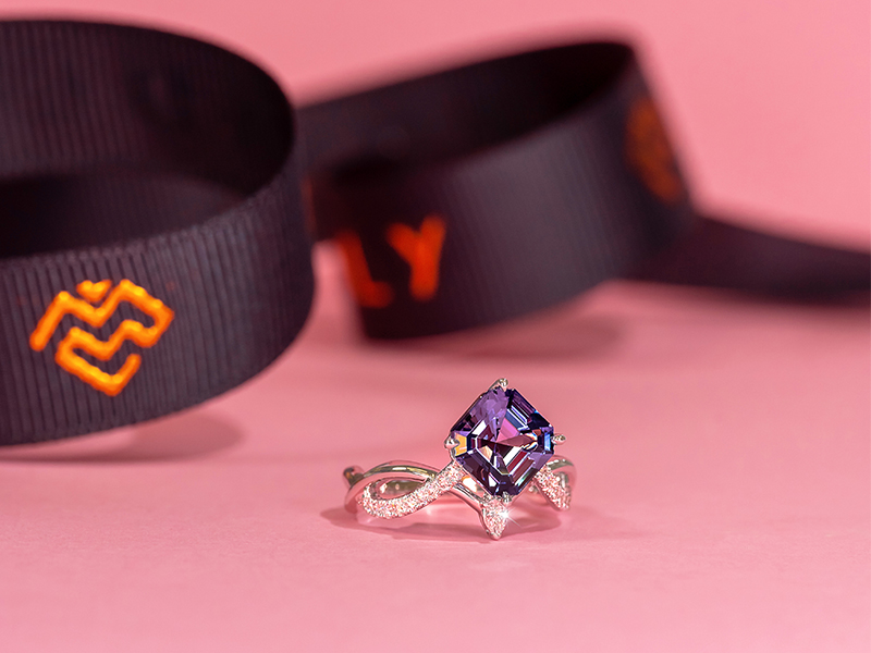 Madly engagement rings in Singapore - diamond ring design, diamond rings and eternity rings plus diamond ring design